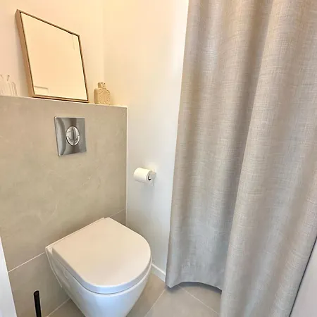 Renove 2025 - 6 Personnes - Clim Parking Piscine Terrasse * Saint-Raphaël