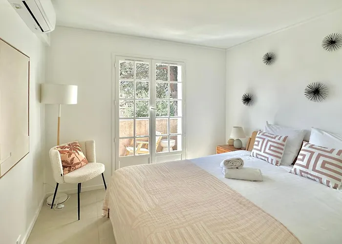 Renove 2025 - 6 Personnes - Clim Parking Piscine Terrasse * Saint-Raphaël