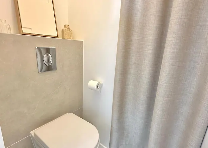 Renove 2025 - 6 Personnes - Clim Parking Piscine Terrasse * Saint-Raphaël